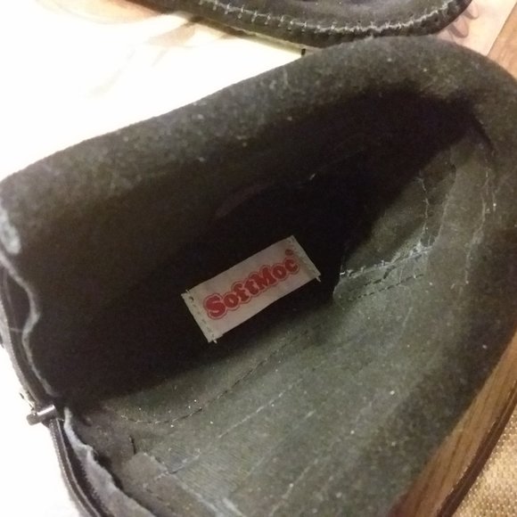New Black moccasins from Softmoc in Size 6 - Picture 6 of 7